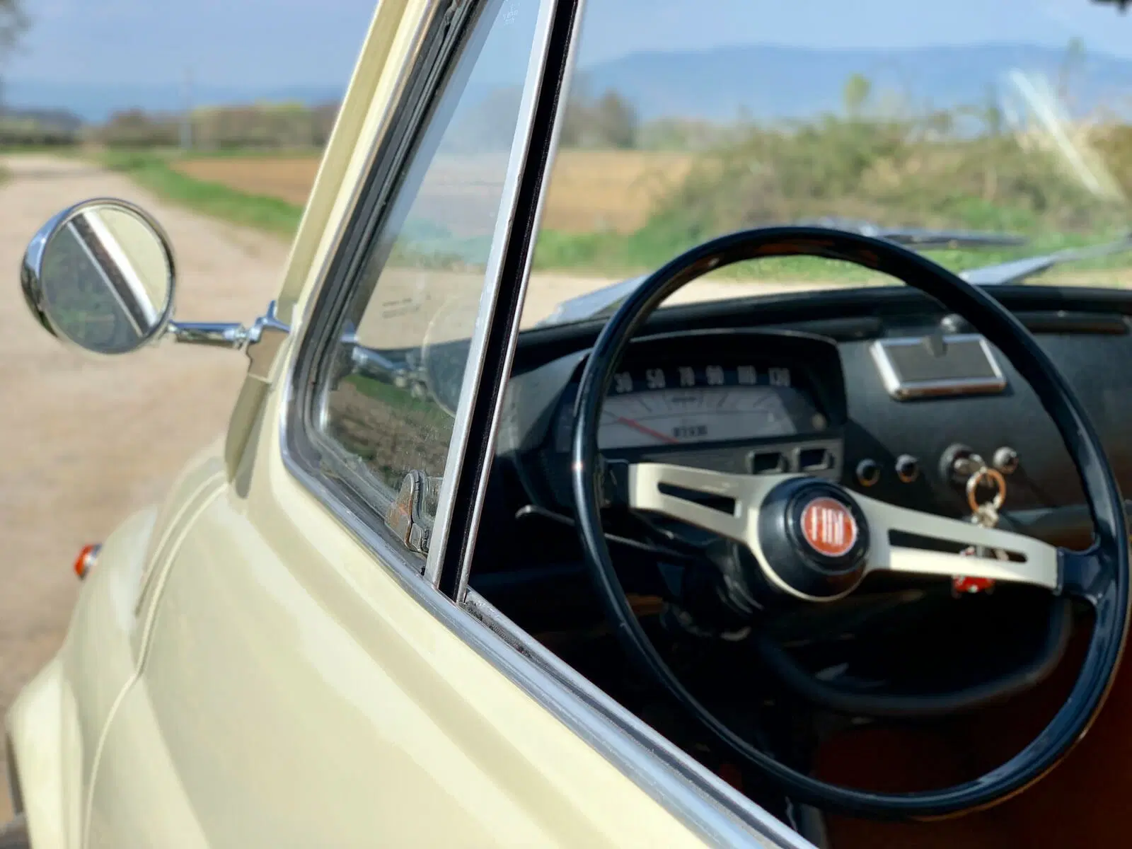 Fiat 500 beige - Noleggio per matrimoni